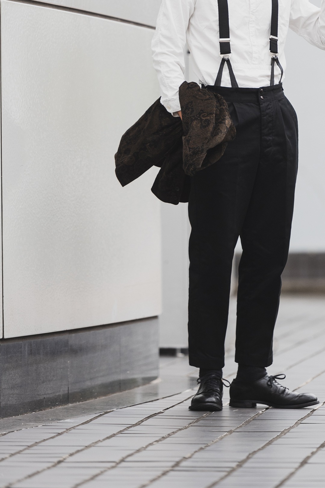 BLACK SIGN Main Lodge / Side Adjustable Narrow Chino Trousers